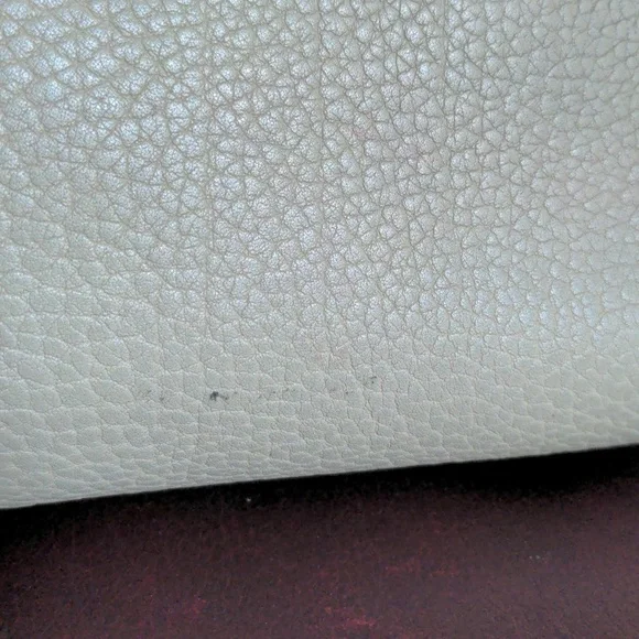 SOLD Dooney & Bourke London Tan and Cream Satchel with Vintage Charm Crossbody - Picture 5 of 8